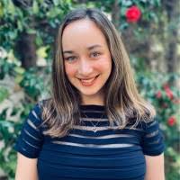 100+ ملفًا شخصيًا يحتوي على “Karlie”