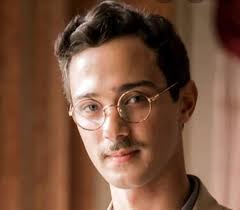 04/03/1939 = Feliz Aniversário, CARLOS Alberto VEREZA de ALMEIDA. TEXTO:  Bruno Oliveira. Carlos Vereza começou sua carreira artística em 1959,  atuando como figurante em comerciais da TV Tupi Rio. Sua paixão pela