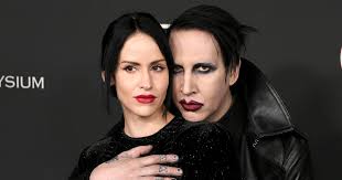 Page d'accueil du site de référence sur marilyn manson en france. Former Marilyn Manson Assistant Accuses Him Of Threatening To Kill Abusing His Wife Lindsay Usich