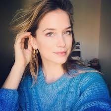 Genevieve Beck's Instagram, Twitter & Facebook