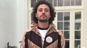 Este artículo no pertenece a luisito comunica. Luisito Comunica Y La Chule Youtuber Declaro Sobre La Supuesta Infidelidad A Su Novia