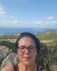 MOTIVATION MONDAY One of ours amazing target members Kimberley is enjoying  her holiday 5 stone lighter! She says, “Well whenever we go