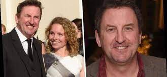 Getty) the only feedback i get from him is the occasional slightly arched eyebrow if he likes one of my character's jokes. Lee Mack Wife Who Is Lee Mack S Wife Tara Movies My Life