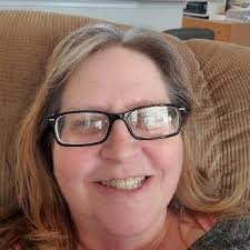 Debbie Tavernier's Instagram, Twitter & Facebook