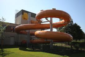 Seit Einem Verheerenden Brand 2012 Hatte Die Stadt Nordhorn Kein Hallenbad Mehr Das Alte Bad Am Stadtring Wurde Nicht Mehr Aufge Hallenbad Alte Bader Freibad