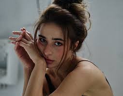 Angie Projects :: Photos, videos, logos, illustrations and branding ::  Behance