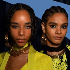 Tara Schick's Instagram, Twitter & Facebook