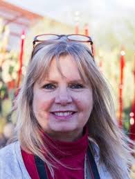 Rose Akers's Instagram, Twitter & Facebook