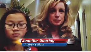 聖誕大驚喜中國養女找回孿生姐妹｜大紀元時報香港｜獨立敢言的良心媒體