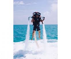 第i件物品的费用是ci，价值是wi。 求解将哪些物品装入背包可使价值总和最大。 基本思路 ： 这是最基础的背包问题，特点是：每种物品仅有一件，可以选择放或不放。 用子问题定义状态：即fiv表示前i件物品恰放入一个容量为v的背包可以获得的最大价值。 H4 æœ€æ–°æ½®æµèƒŒåŒ… å™´å°„èƒŒåŒ… çŸ³åž£æ—…è¡Œç¤¾