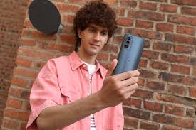 Motorola moto g62 5G and moto g42 are ...