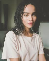 Check out this biography to know about her childhood, family life, achievements. Zoe Kravitz Zoe Kravitz Style Zoe Isabella Kravitz Zoe Kravitz