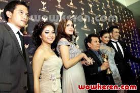 Utusan cinta buat adam full episod. Foto Para Pemain Putri Yang Ditukar Saber Piala Pga Kategori Drama Seri Terbaik Foto 2 Dari 118