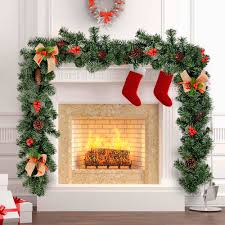 El elemento más característico en las casas es el belén y el árbol de navidad. Adornos Navidenos Que Puedes Conseguir En Amazon Por Menos De 20 Euros