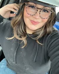 Nina Escobar (@noticeably_nina) • Instagram photos and videos