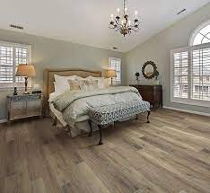 Smartcore Ultra Woodford Oak Wide Thick Waterproof Interlocking Luxury 15 76 Sq Ft Lowes Com Luxury Vinyl Plank Vinyl Plank Flooring Vinyl Plank