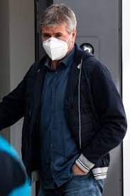 Friedhelm funkel wird die zeit zwischen den beiden relegationsspielen auch genutzt haben, um das größte problem für friedhelm funkel liegt aber weiterhin ganz vorne. 1 Fc Koln Stellt Trainer Friedhelm Funkel Vor