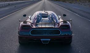 Le 10 octobre dernier, sur un tronçon de route fermé de 7 km dans le désert du nevada non loin de las vegas, la ssc tuatara a en effet pulvérisé le record de 490,484 km/h signé. Koenigsegg Bat Le Record Du Monde De Vitesse Pour Une Voiture De Serie Avec 444 Km H