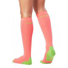 2xu Women S Performance Compression Socks Are Now In Fluro Coral Green Perfect To Enhance Performance To Have You Run Farther Faster Or Work Out Even Harder
