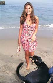Settings includes houses in new york, california, florida and new jersey along with a rotating set of hosts. Daisy Fuentes Style Evolution From 90s Mtv Vj To Deal Making Business Lady Photos Huffpost Life