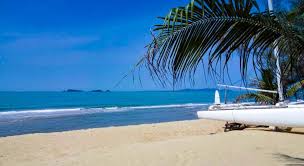 Le camere con interni belli includono anche i bagni privati con accappatoi, una vasca spa ed essiccatori. Front Samet Beach House With Swimming Pool Rayong Best Price Guarantee Mobile Bookings Live Chat