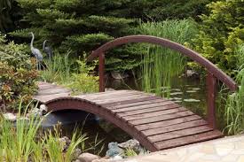 Ratgeber Gartenteich Anlegen Ratgeber Haus Garten Teichbrucke Gartengestaltung Gartenteich