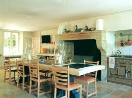 También incluí vajilla de color, con formas importantes. Cocinas Rusticas Decoracion