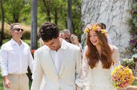 A atriz surgiu em um vídeo passando por uma transformação impressionante: Casamento Marina Ruy Barbosa E Xande Negrao Noiva De Evase Blog De Casamento