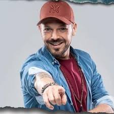 deborah mertens (@kyalya)