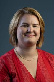 Caroline Beck's Instagram, Twitter & Facebook