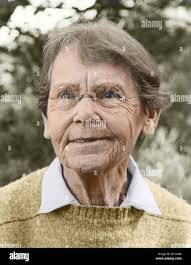 Barbara Munns's Instagram, Twitter & Facebook