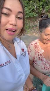 Cuando vean a la señora Alejandra del Guayabal, no se olviden de comprar su  pan, está delicioso 😁.