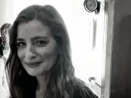 Γεννήθηκε στις 5 αυγούστου 1979. H Maria Kitsoy E3hgei Ti Synebh Sta Korfiatika Brabeia H Apoysia Ths Prokalese Anastatwsh