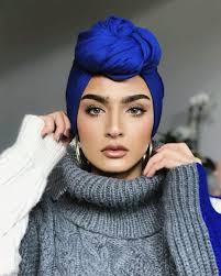 Roua Almawally رؤى الموالي On Instagram قبل يومين كنت سهرانه اشوف صوري القديمه ولقيت هالصوره من السنه اللي فاتت بالسويد Make Me Up Fashion Hijab