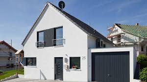 Haus Escher Viel Raum Und Privatsphare Baumeister Haus Baumeister Haus Haus Fassade Haus