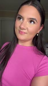 Heather Gilpin's Instagram, Twitter & Facebook