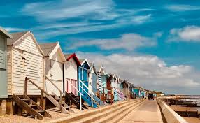 Browse photos, hair guide videos and reviews for kinky curly, wavy and straight hair. Best Places To Live Frinton On Sea Muddy Stilettos Essex