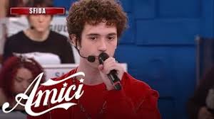 Al serale di amici 2021 i sette concorrenti rimasti in gara hanno cantato e ballato per contendersi l'ingresso alla finale, che andrà in scena sabato prossimo, 15 maggio. Amici 20 Tancredi Las Vegas Sfida Youtube