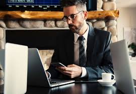 Don't keep people on the hook. How To Politely Decline A Sales Email With Grace