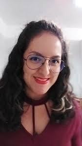 Stephanie Mangin's Instagram, Twitter & Facebook