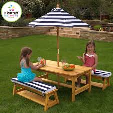 Kidkraft Gartentisch Banke Mit Sitzkissen Sonnenschirm Passender Sonnenschirm Und Sitzkissen Kinder Picknicktisch Tische Im Freien Gartentisch Mit Stuhlen