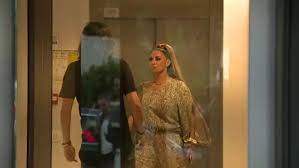 Dan alexa, cel care este reprezentat de anamaria prodan, a sărit la gâtul celor care cred ca între el și soția lui laurențiu reghecampf există ceva mai mult decât o relație de prietenie. Anamaria Prodan A DezvÄƒluit De Ce L A Lovit Pe Dan Alexa In PlinÄƒ FigurÄƒ Barfe Vor Fi In ViaÈ›a Mea PanÄƒ O SÄƒ Inchid Ochii