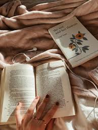 Books Aesthetic Siljeheijmans In 2020 Book Aesthetic Coffee And Books Bookstagram Inspiration