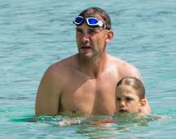 Нагадаємо, андрій шевченко завершив свою футбольну кар'єру в ролі гравця ще у 2012 році. Yak Andrij Shevchenko Iz Sim Yeyu Na Karibskomu Mori Vidpochivaye Foto Vilni Novini Ivano Frankivska