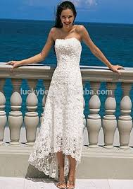Il capo del mese di giugno: Abiti Da Sposa Da Spiaggia Cerca Con Google Hochzeitskleid Brautkleid Schlicht Brautkleid