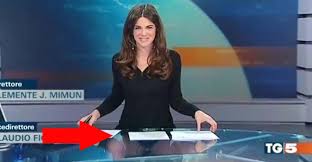 Find the newest forgot her panties meme. News Presenter Forgets She S Sitting At A Glass Desk Accidentally Flashes Her Underwear Elite Readers