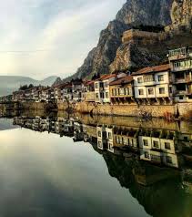 Amasya Evleri Guzellligin Suya Yesilirmak A Yansimasi Resimler Sevimli Kedi Yavrulari Sevimli Kediler