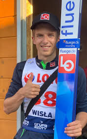Ski jumper from norway, and asker, with help from @ski_fluegede , bilia fornebu, finstad&jørgensen og asker bilutleie. Hopplandslaget Halvor Egner Granerud Tok Fram Smilet Facebook