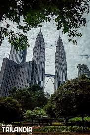 Ven A Descubrir La Capital De Malasia Torres Petronas Kuala Lumpur Singapur