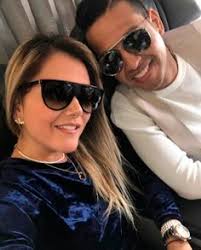 El día de hoy falleció el cantante martín elias en un trágico accidente y te traigo un breve resumen espero que te guste si es así suscríbete. Las Mejores 13 Ideas De Martin Elias Vallenatos Elias Diomedes